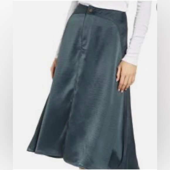 Lou & Grey Green Satin A-Line Midi Skirt - Picture 1 of 8